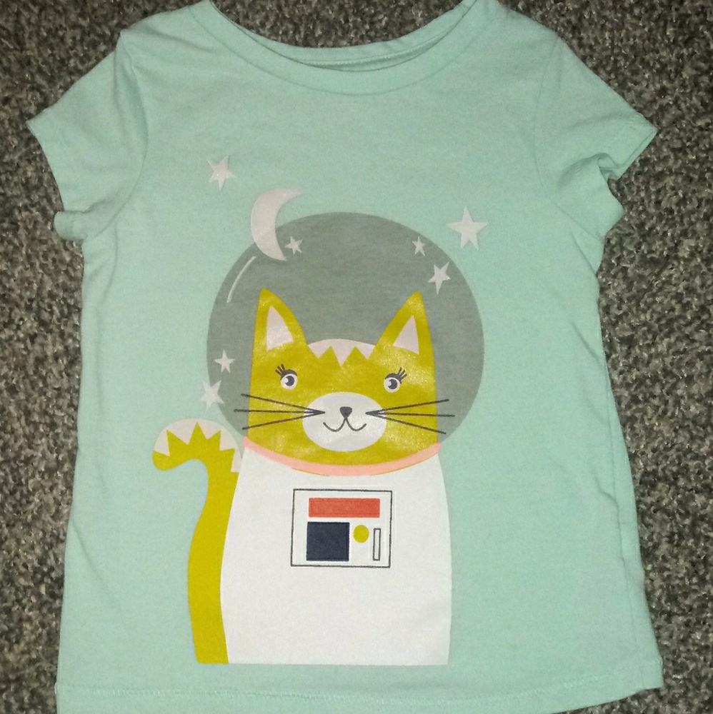 GIRLS SIZE 18 MONTHS CAT & JACK TSHIRT